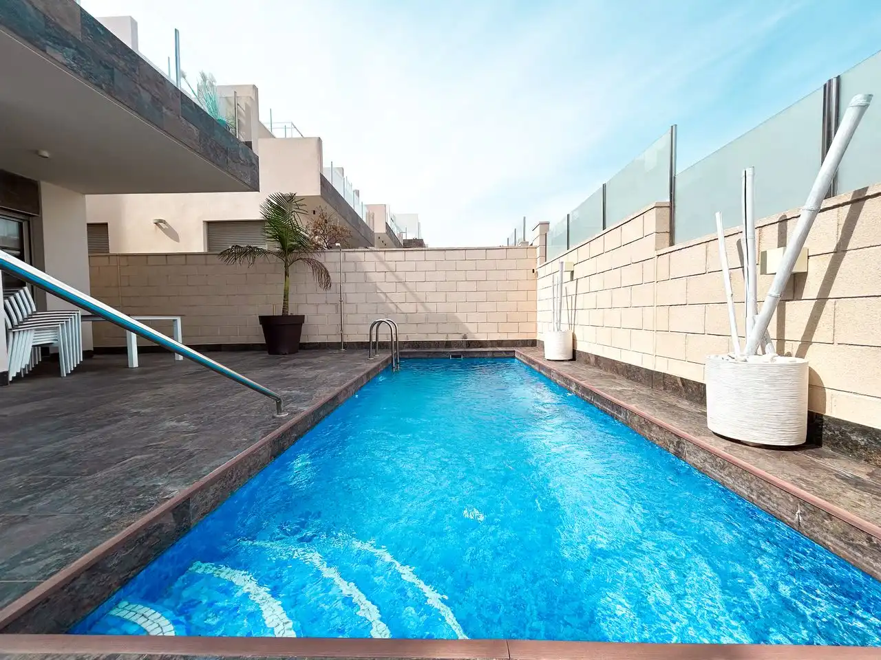 Detached house with pool for sale in Calle  Tramontana, imagen 4