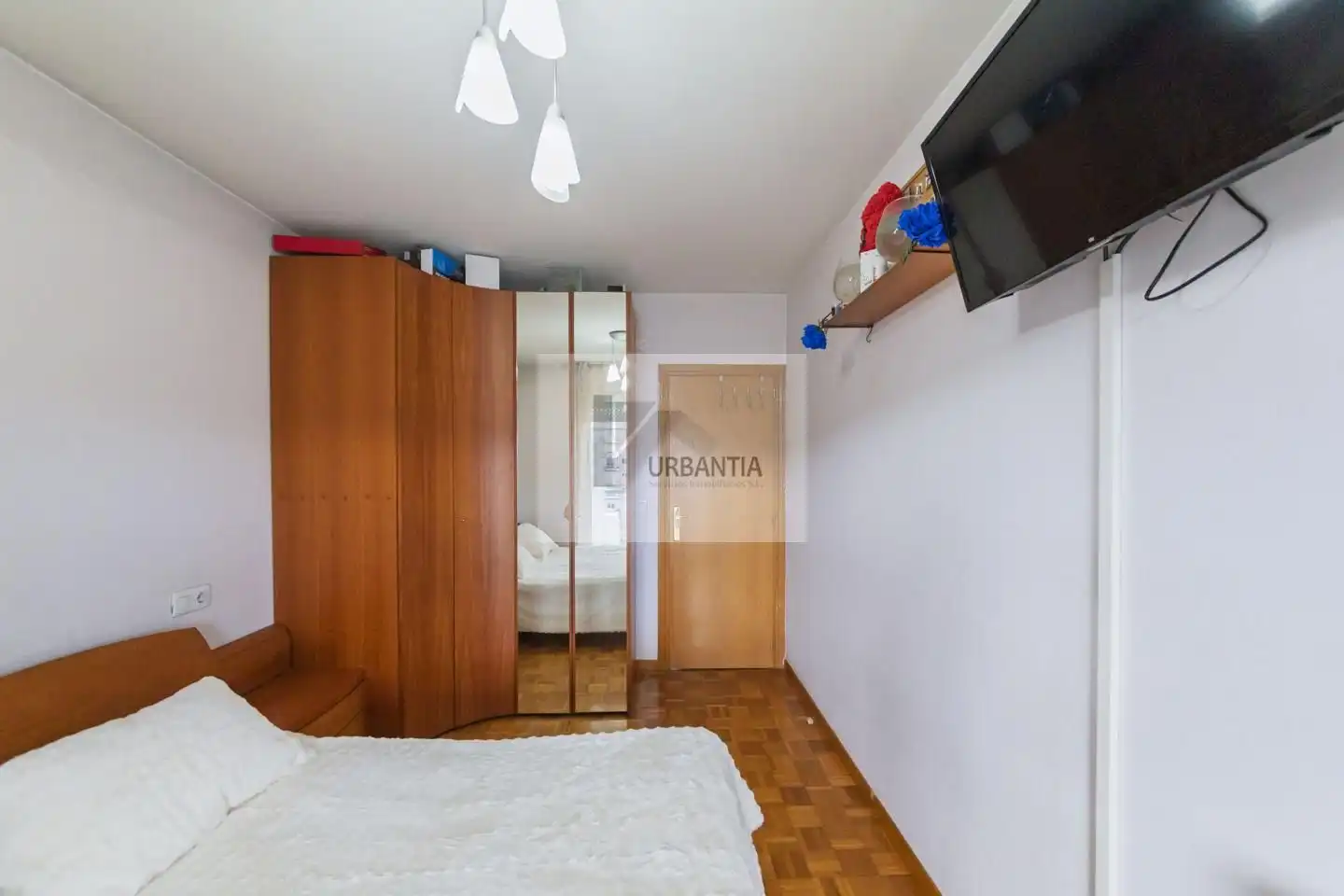 Bedroom of Flat for sale in  Pamplona / Iruña  with Heating, Parquet flooring and Terrace