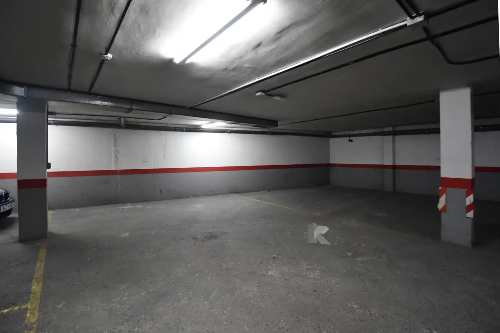 Parkplatz von Garage zum Verkauf in Pinto