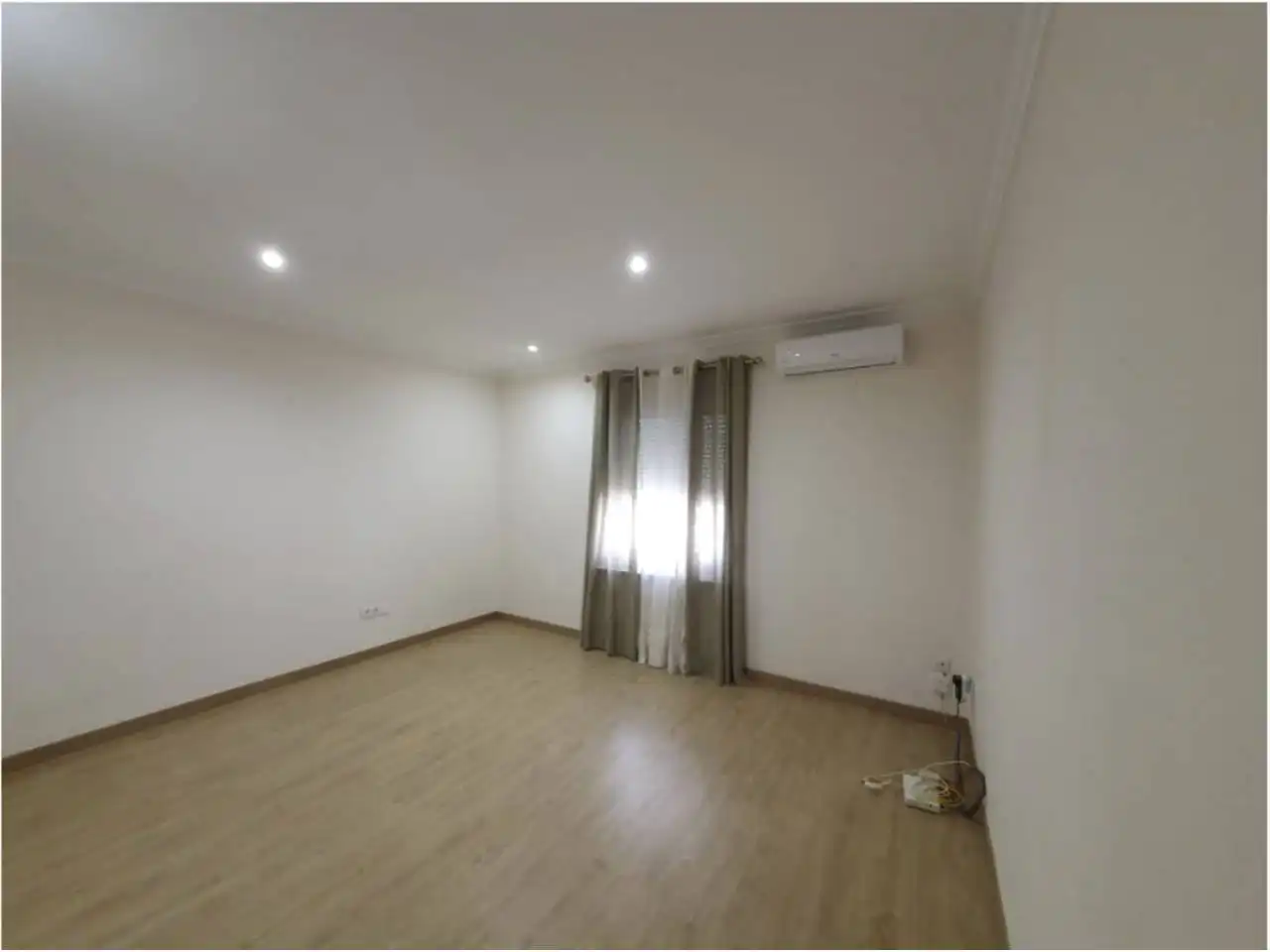 Apartamento de alquiler en Badajoz con Aire acondicionado, Calefacción y Trastero