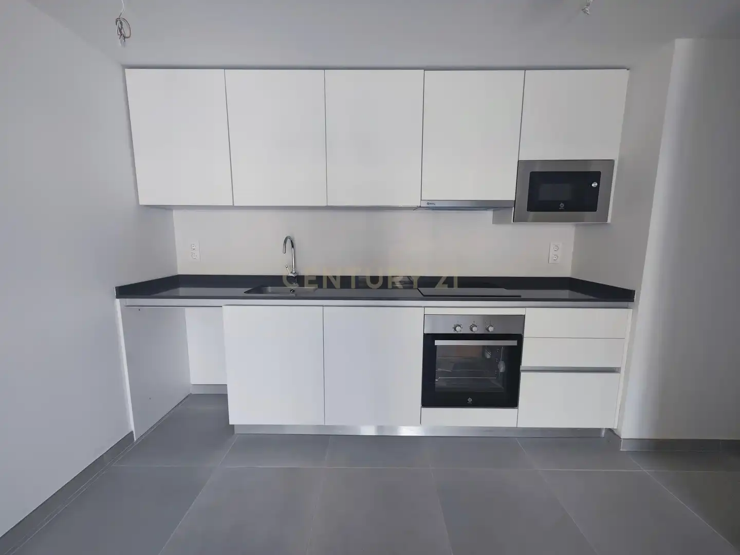 Cuina de Apartament en venda en Sabadell amb Aire condicionat, Jardí privat i Piscina
