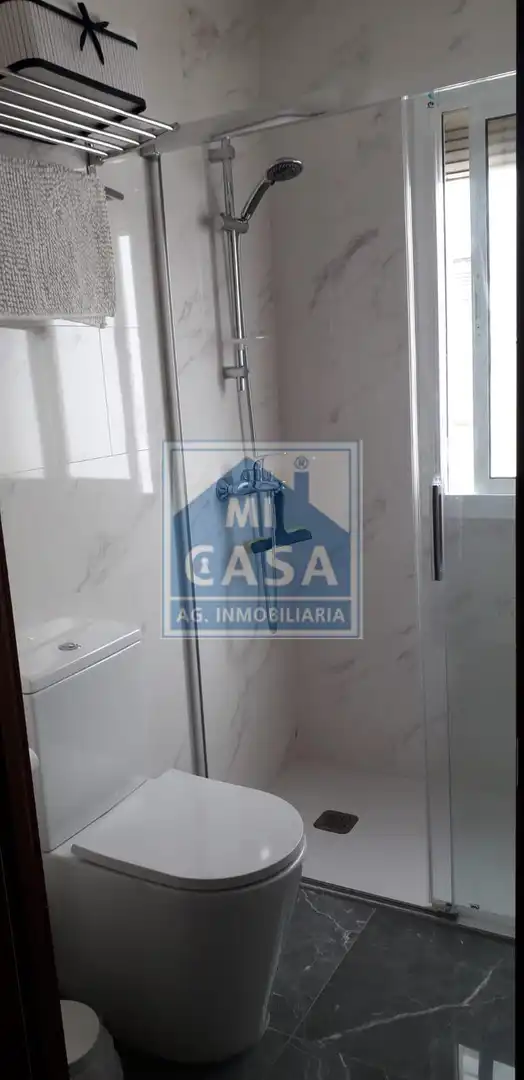 Baño de Piso de alquiler en Mérida con Calefacción, Amueblado y Balcón
