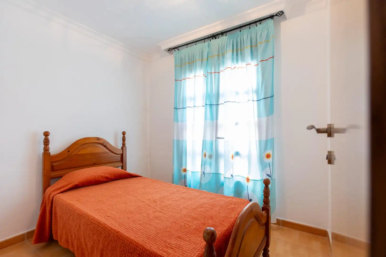Bedroom of Houses for sale in Almuñécar  with Air Conditioner, Terrace and Furnished