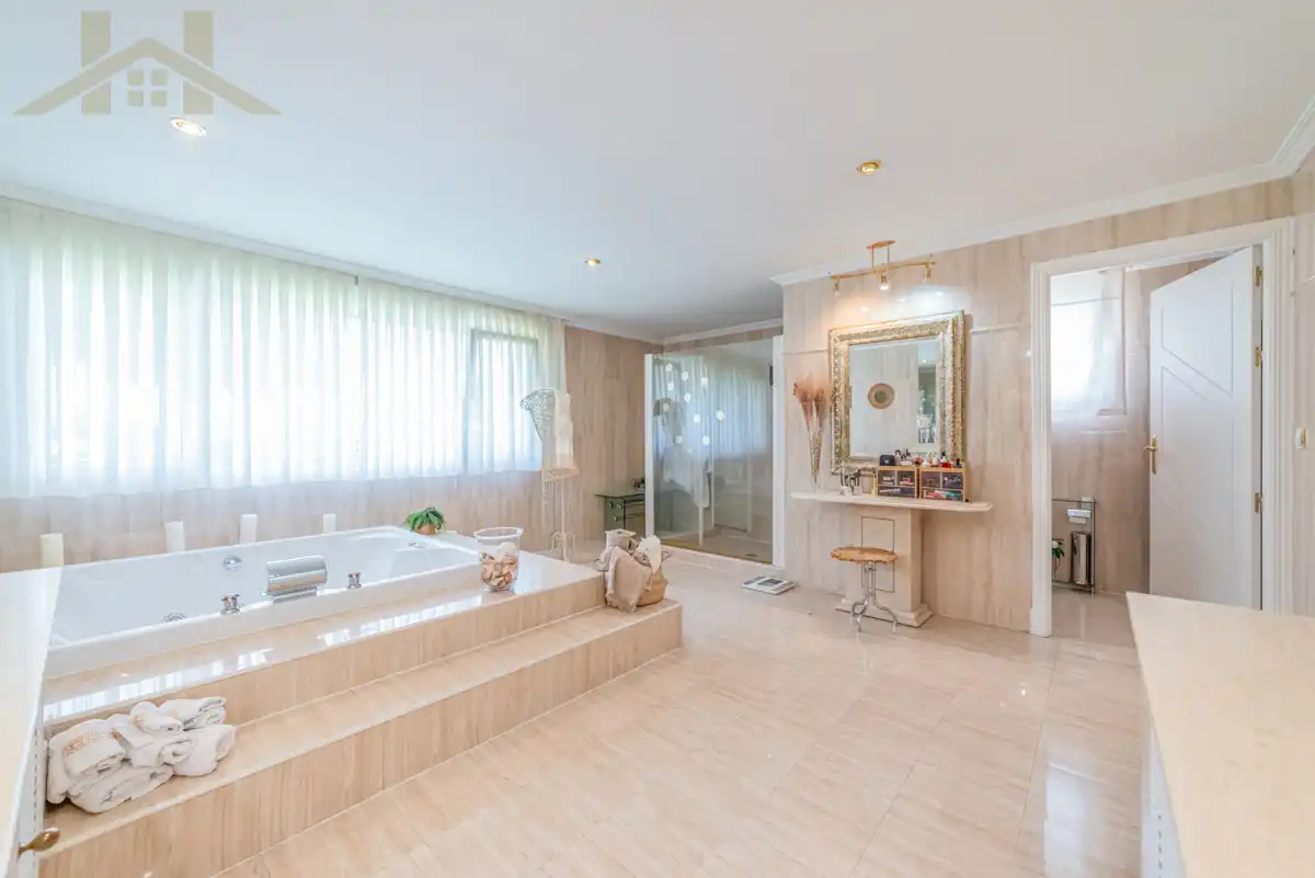 Villa mit Pool zum Verkauf in Calle Ciudad de Melilla, imagen 25