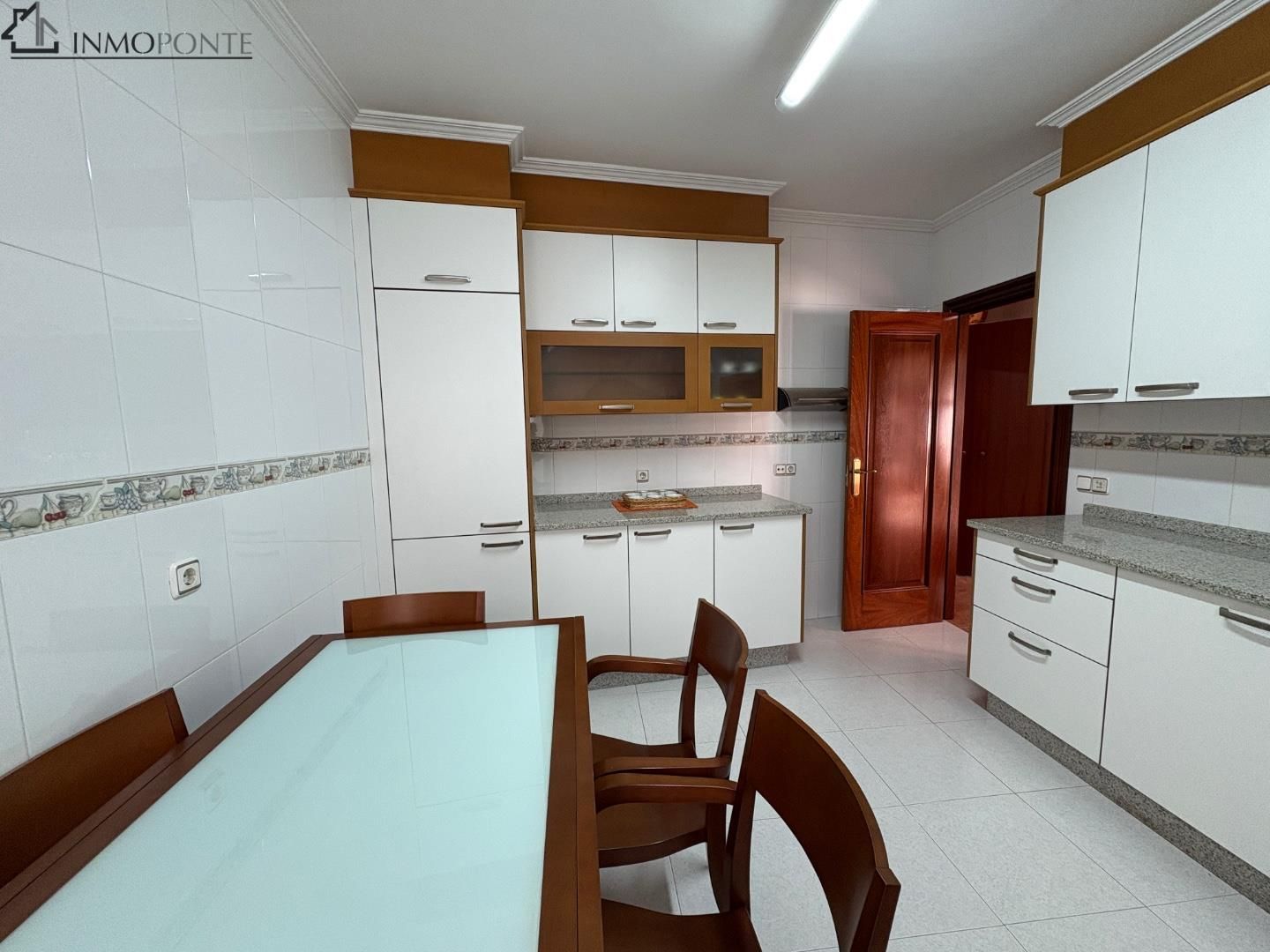 Kitchen of Flat for sale in Pontevedra Capital 