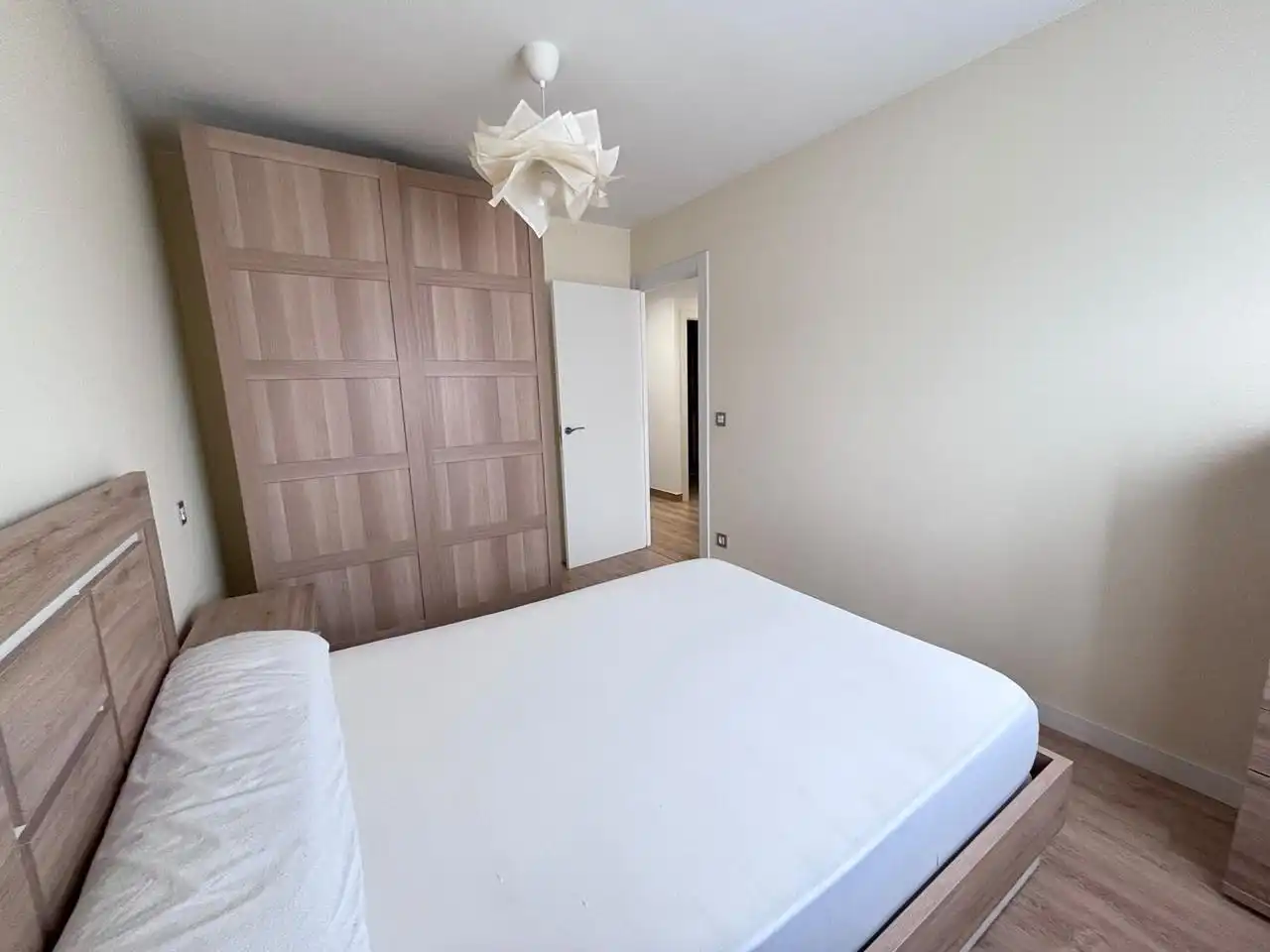 Schlafzimmer von Wohnung zur Miete in Gijón  mit Heizung und Möbliert