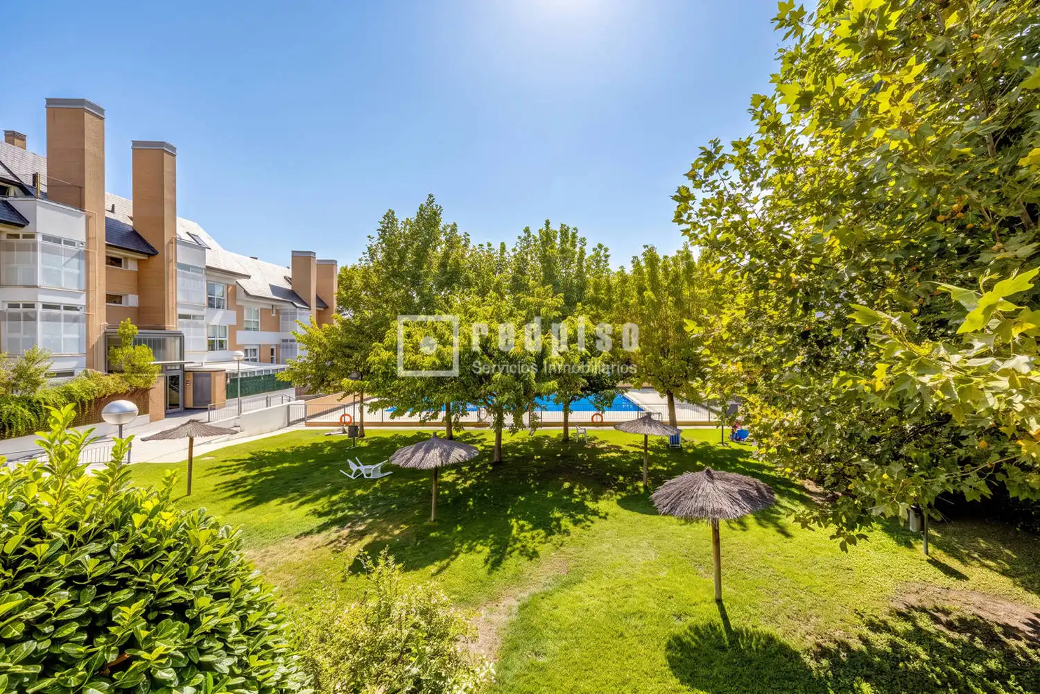 Exterior view of Flat for sale in Las Rozas de Madrid  with Air Conditioner, Heating and Private garden
