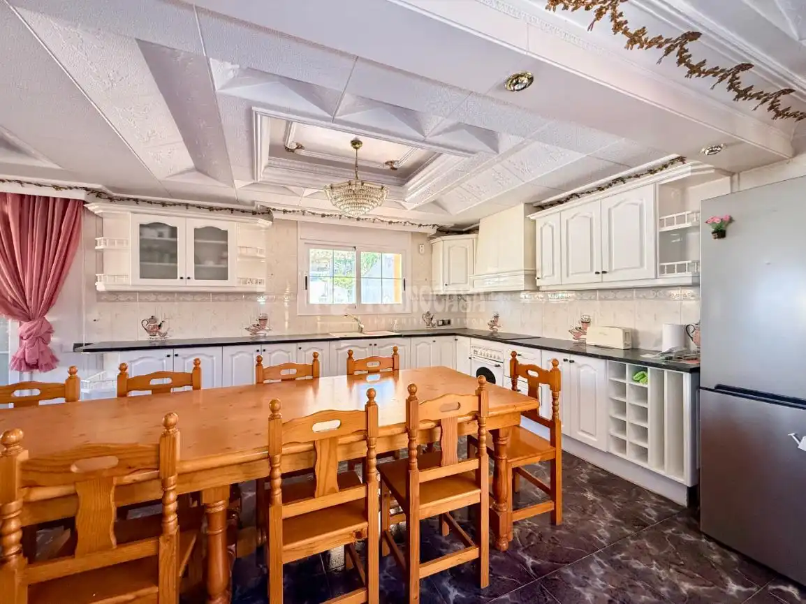 Cocina de Casa o chalet en venta en Canyelles con Terraza y Piscina
