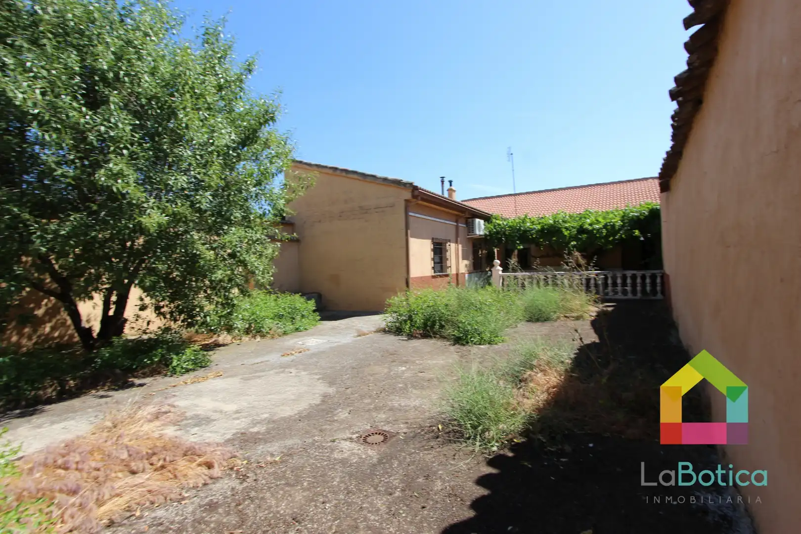 Garden of Detached homes for sale in San Martín de Montalbán  with Air Conditioner, Heating and Furnished