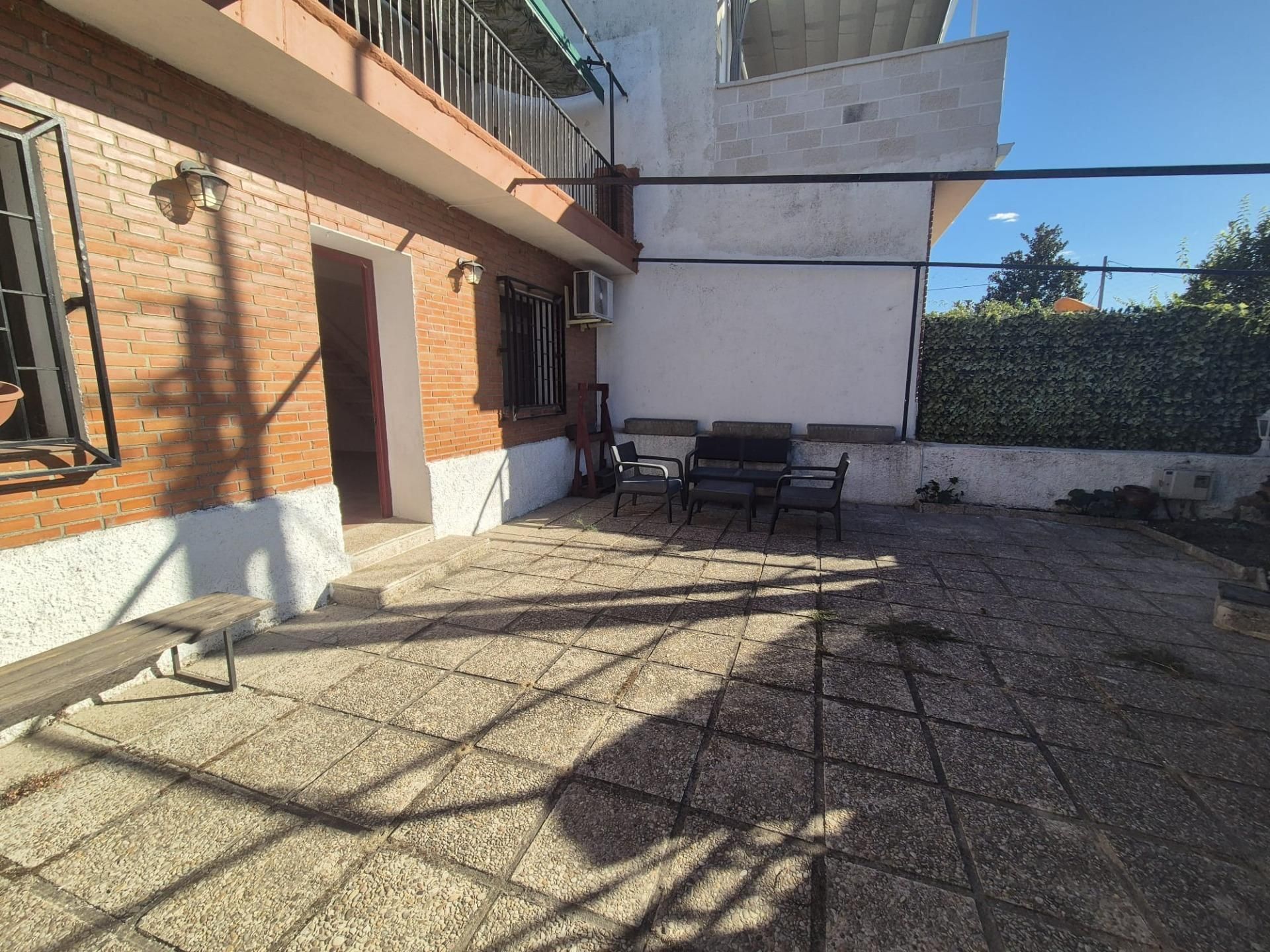 Terrassa de Casa adosada en venda en Aldea del Fresno amb Aire condicionat, Calefacció i Terrassa