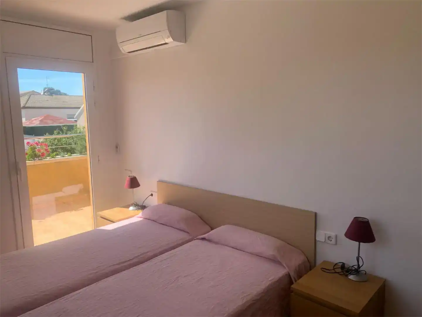 Habitación de Piso en venta en Cubelles con Aire acondicionado, Jardín privado y Parquet