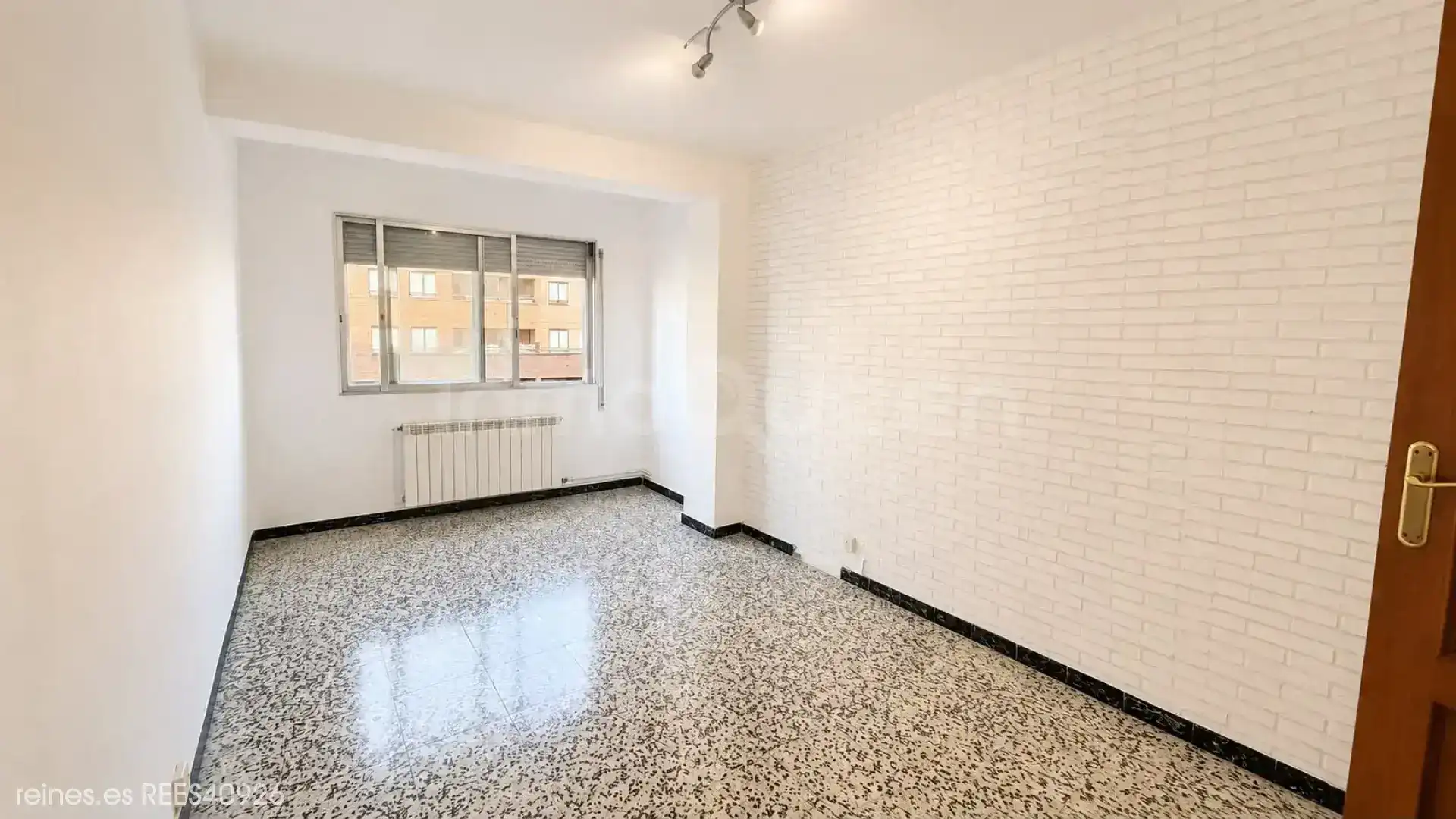Living room of Flat for sale in Zaragoza  with Heating