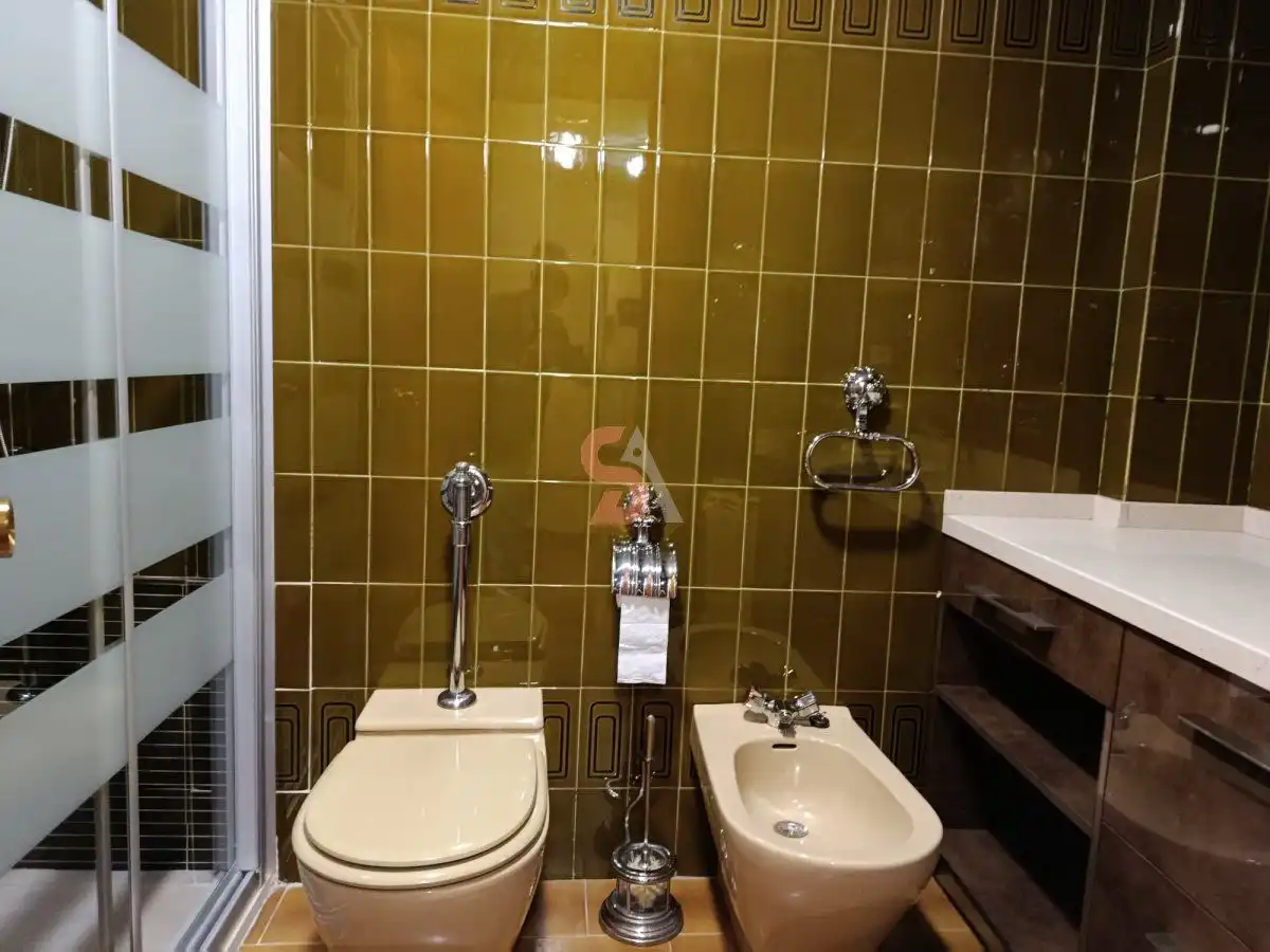 Bany de Pis en venda en Valladolid amb Aire condicionat, Calefacció i Terrassa