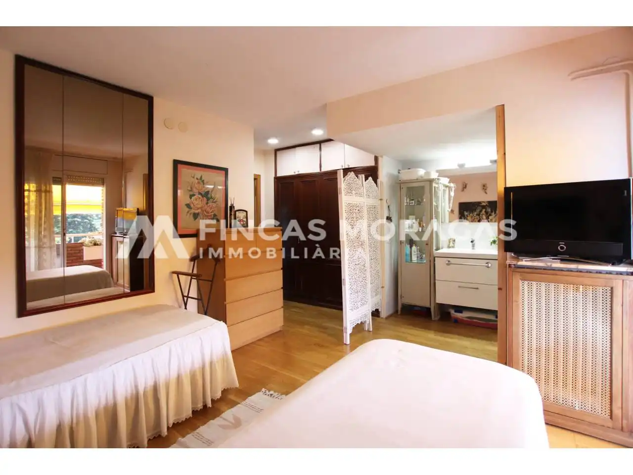 Bedroom of Attic for sale in Sant Cugat del Vallès  with Air Conditioner, Heating and Parquet flooring
