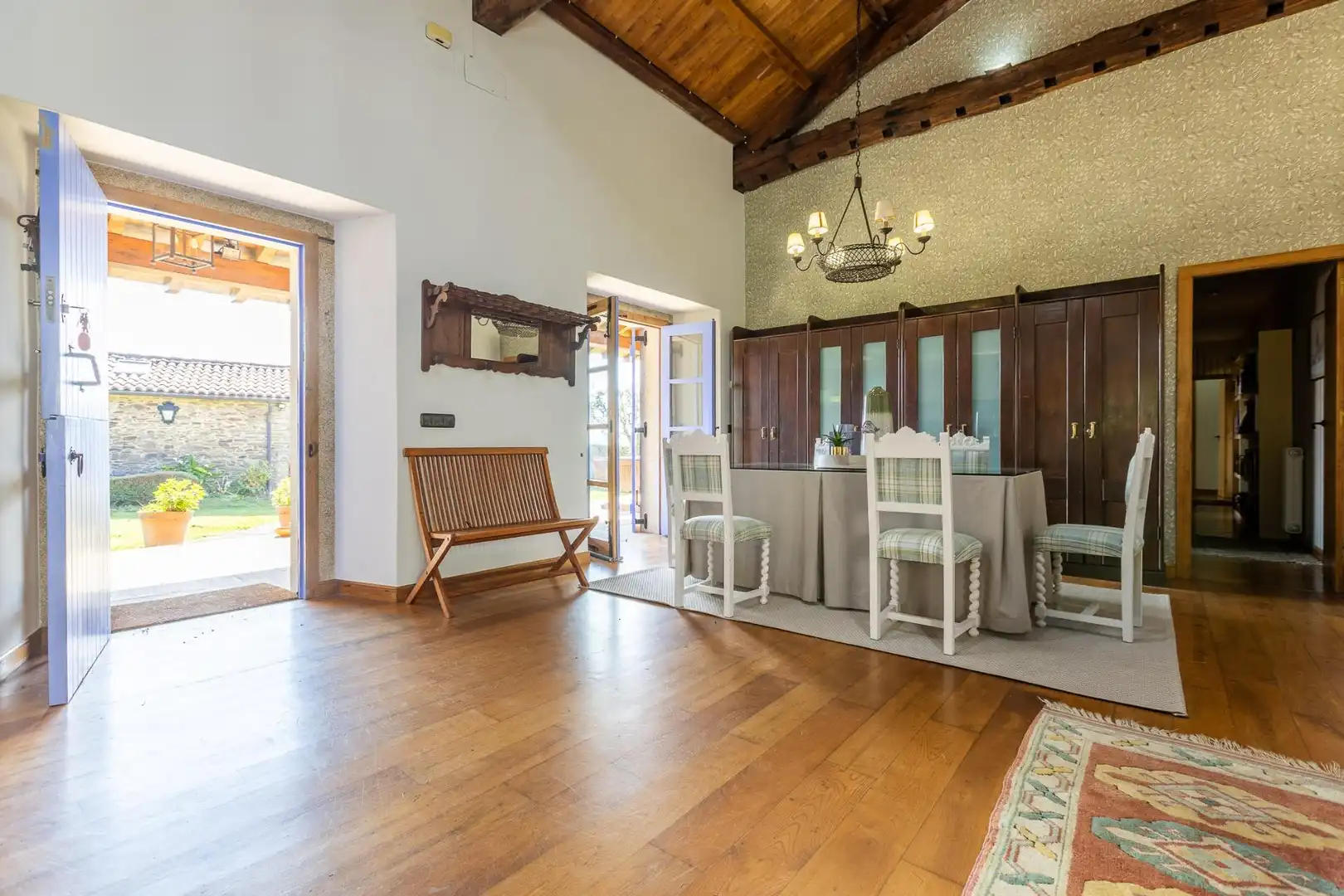 Comedor de Casa o chalet en venta en O Pino  con Calefacción, Jardín privado y Terraza