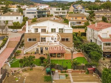 Casa amb balcó en venda a Canyet - Pomar