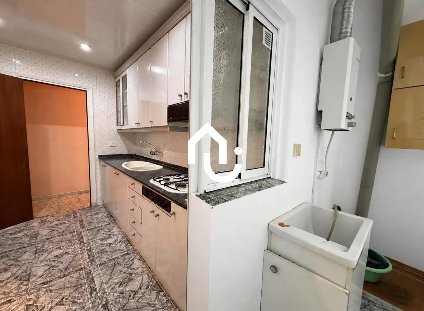 Kitchen of Flat for sale in Santa Coloma de Gramenet  with Terrace