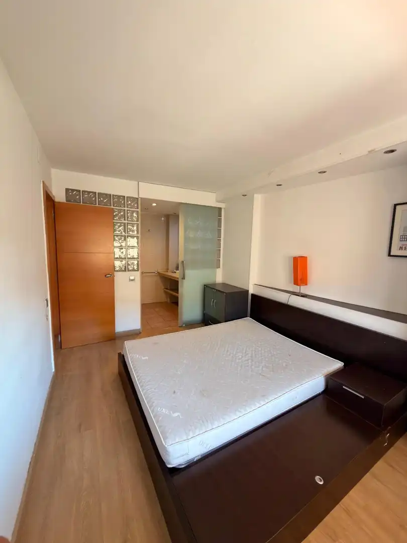 Schlafzimmer von Wohnung zum Verkauf in Lleida mit Klimaanlage und Heizung