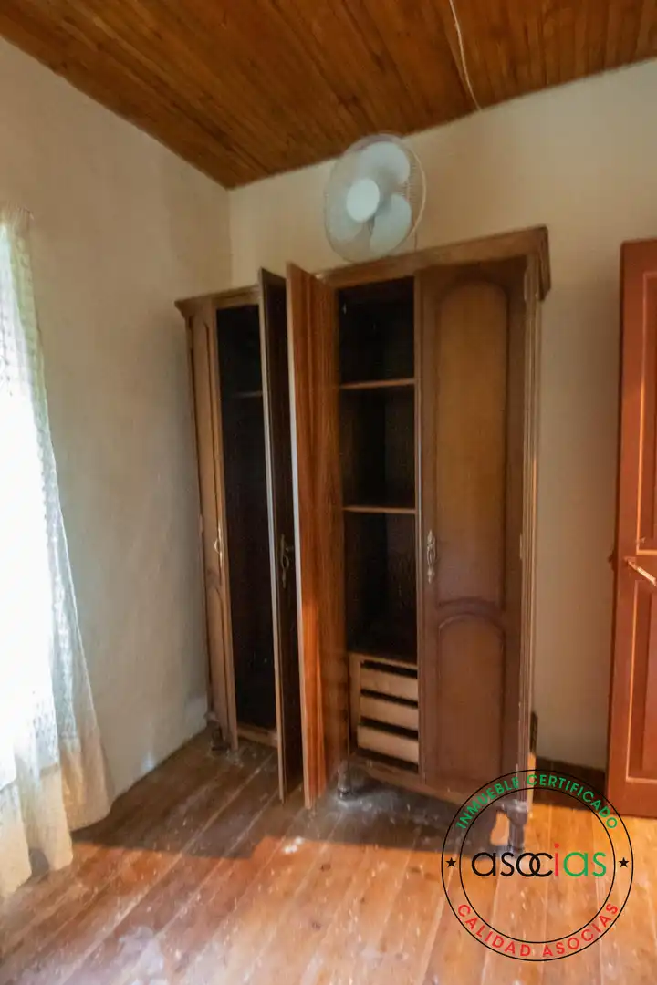 Dormitori de Casa o xalet en venda en Cabranes amb Calefacció, Jardí privat i Parquet