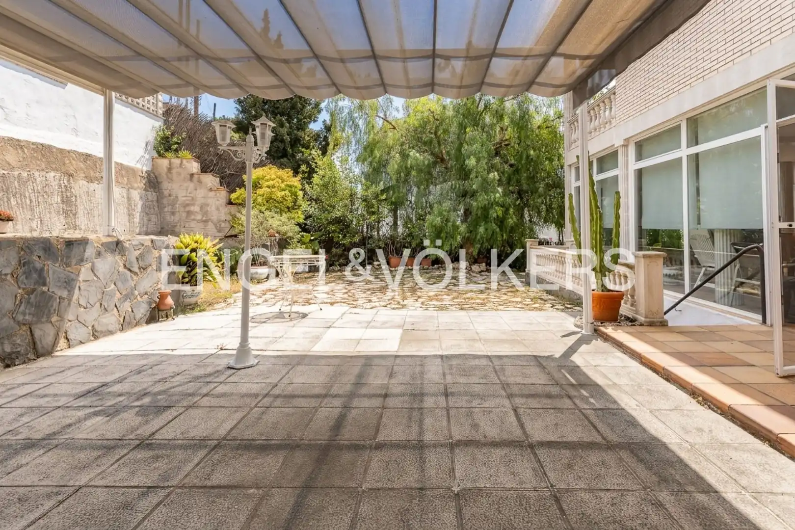 Terrace of Houses for sale in Sant Cebrià de Vallalta  with Heating, Private garden and Balcony
