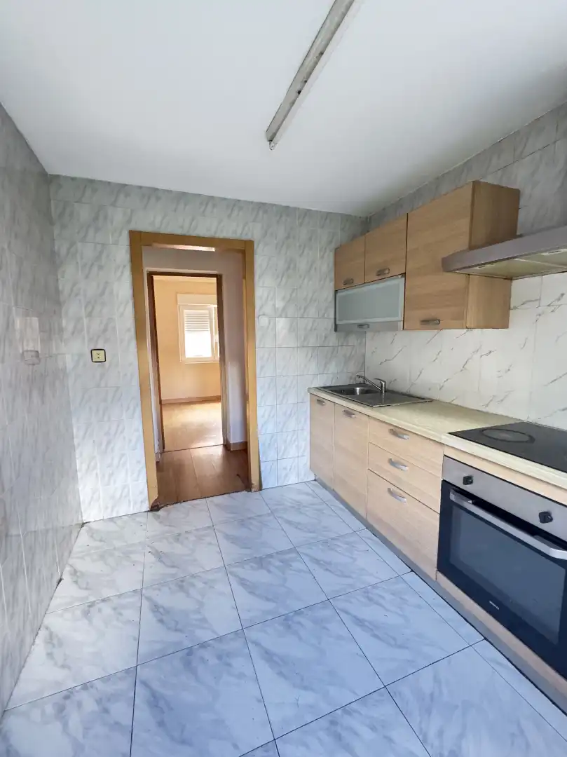 Flat with terrace for sale in Calle Fruela 15, imagen 4