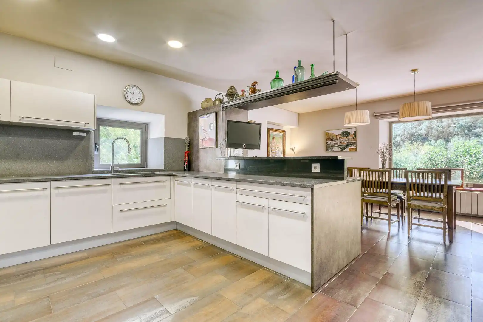 Cocina de Finca rústica en venta en Boadella i les Escaules con Calefacción, Jardín privado y Terraza