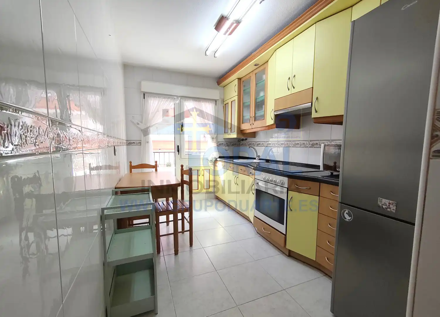 Küche von Wohnung zur Miete in Gijón  mit Heizung, Parkett und Möbliert