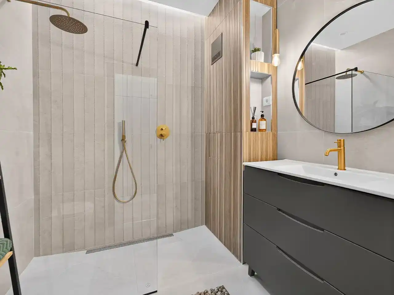 Baño de Apartamento en venta en Arona con Piscina