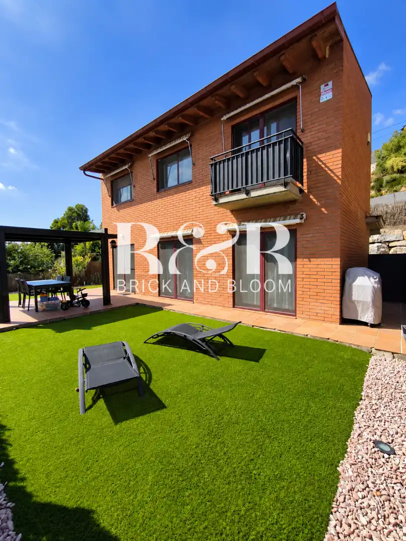 Casa con terraza en venta en Piera, imagen 2