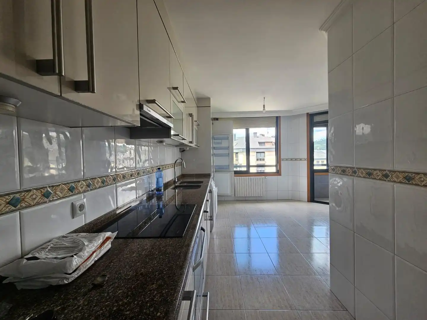 Kitchen of Flat for rent in Ourense Capital 