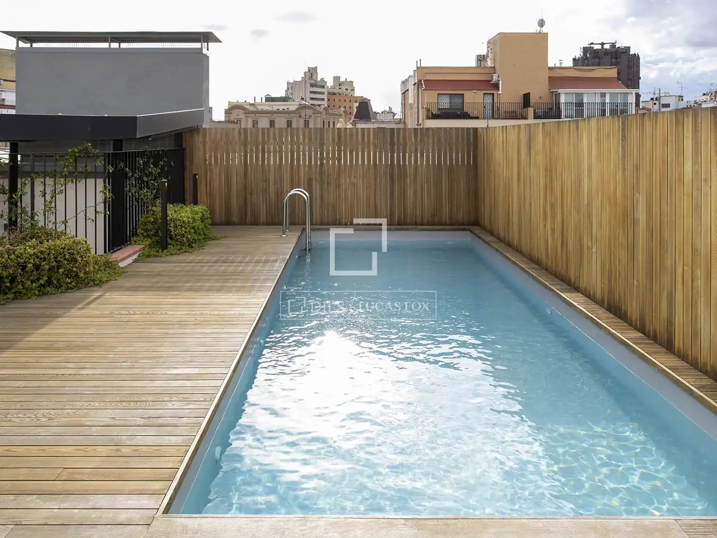 Piso con terraza en alquiler en Eixample, imagen 2