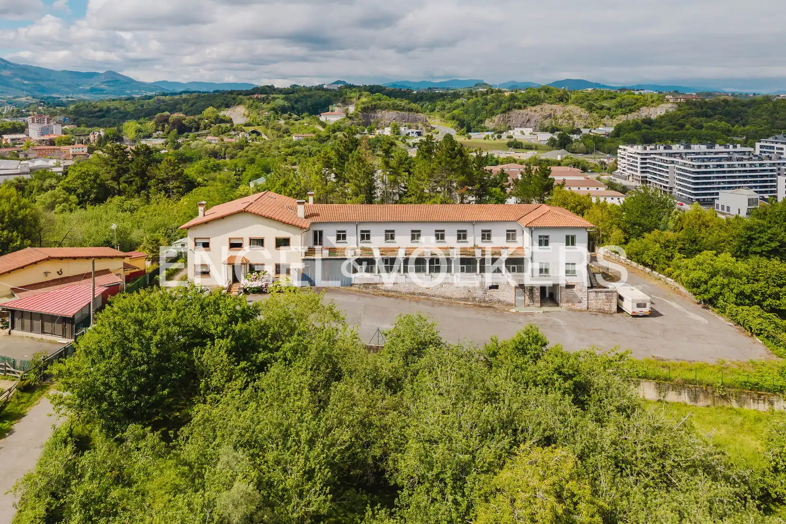 Exterior view of Houses for sale in Donostia - San Sebastián   with Air Conditioner, Heating and Private garden