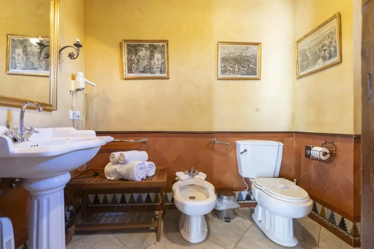 Baño de Casa o chalet en venta en Cazalla de la Sierra con Aire acondicionado, Calefacción y Jardín privado