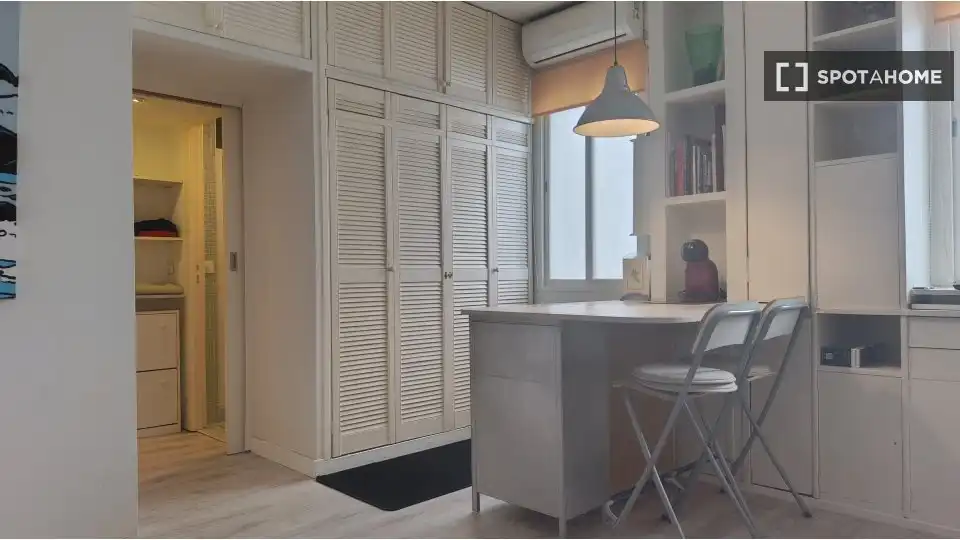 Cocina de Piso de alquiler en Madrid con Aire acondicionado, Calefacción y Amueblado