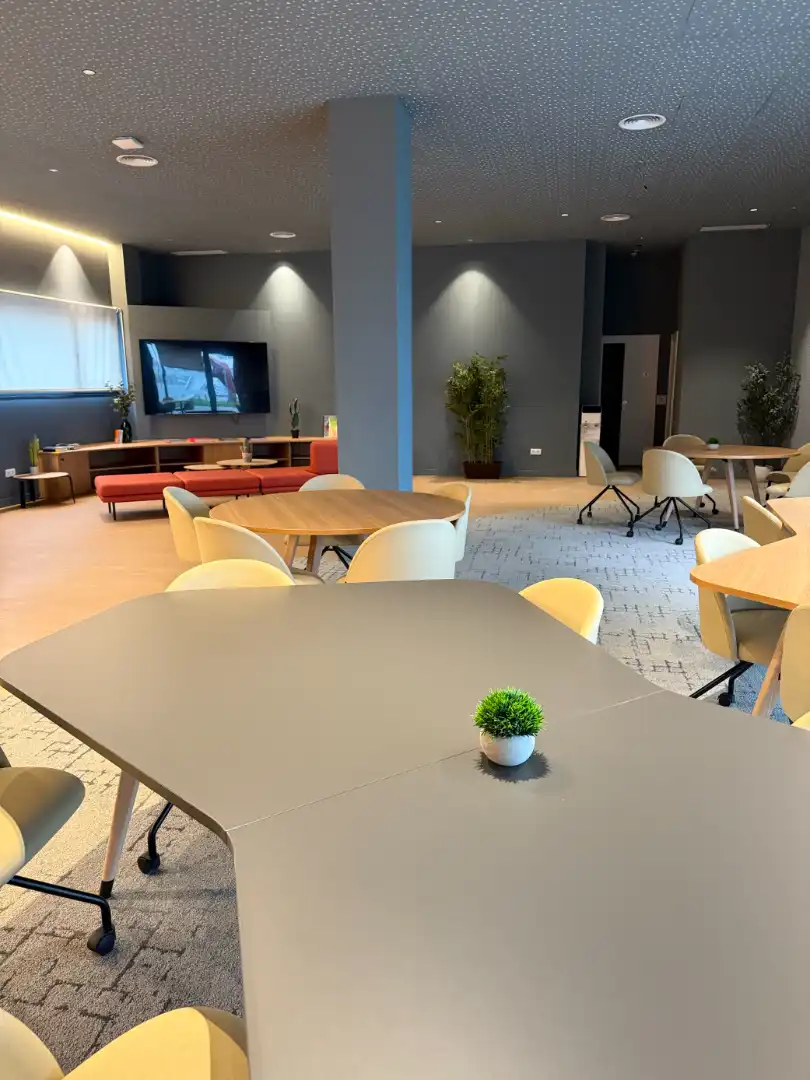 Piso de alquiler en Avenida de las Ciencias, 39, Colores - Entreparques