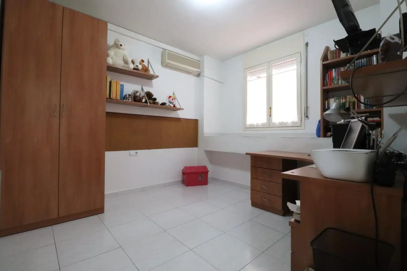 Schlafzimmer von Erdgeschoss zum Verkauf in Sabadell mit Klimaanlage, Heizung und Terrasse