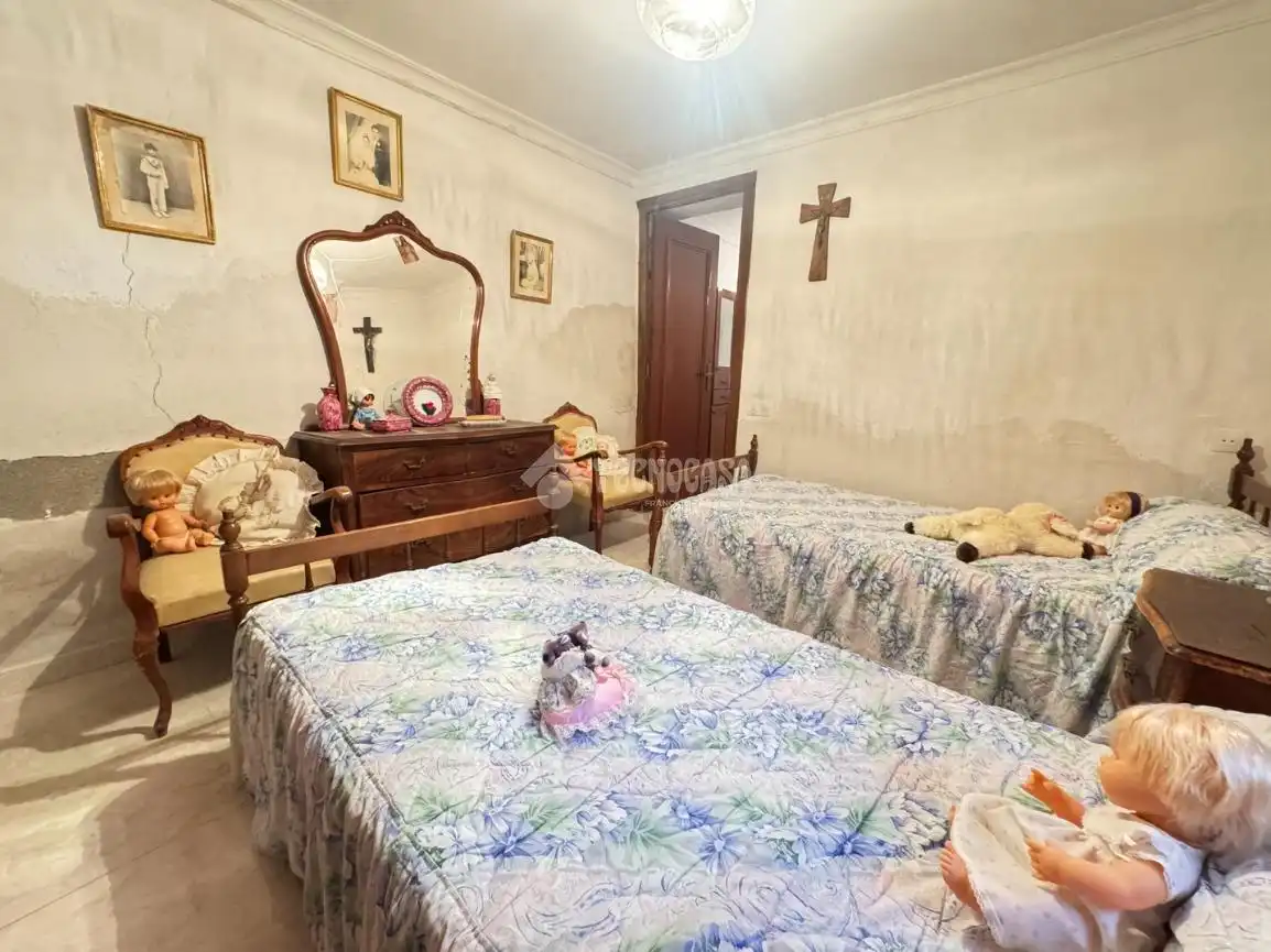 Dormitori de Casa adosada en venda en Yepes