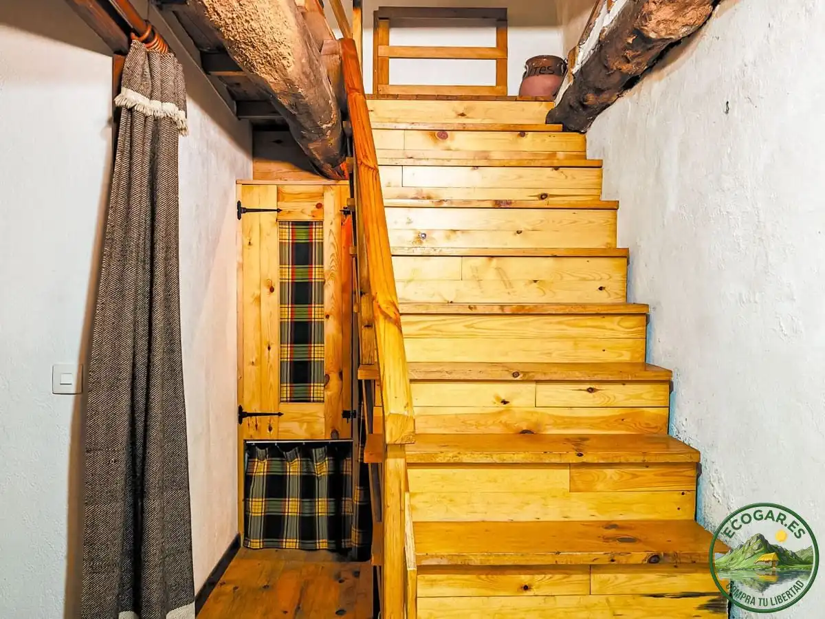 Casa o xalet en venda en Ponferrada amb Calefacció, Jardí privat i Parquet