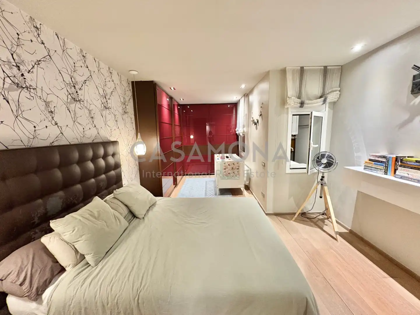 Schlafzimmer von Wohnungen zum Verkauf in Barcelona mit Klimaanlage, Heizung und Balkon