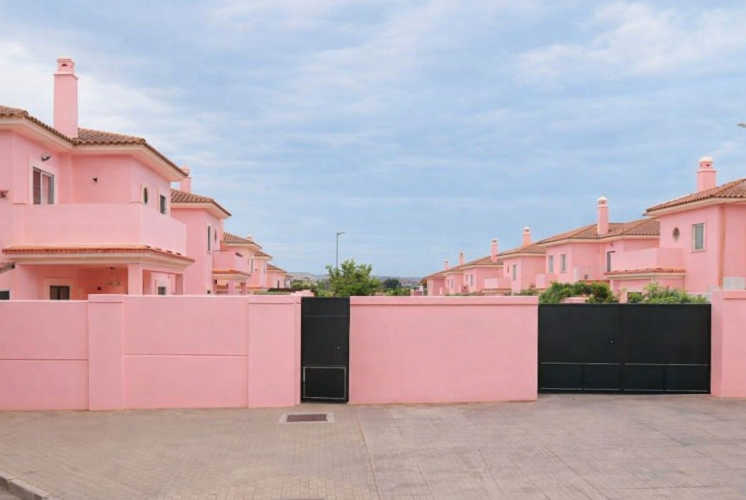 Vista exterior de Casa o xalet en venda en Jerez de la Frontera amb Aire condicionat, Jardí privat i Piscina