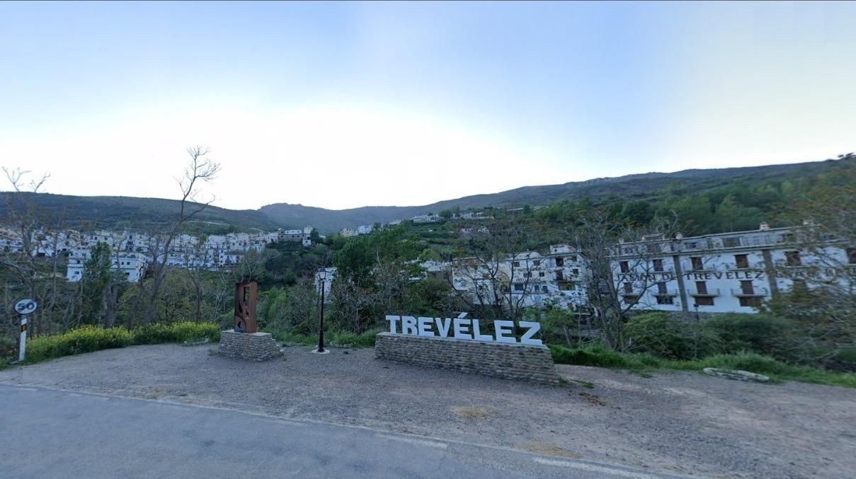 Exterior view of Single-family semi-detached for sale in Trevélez  with Terrace