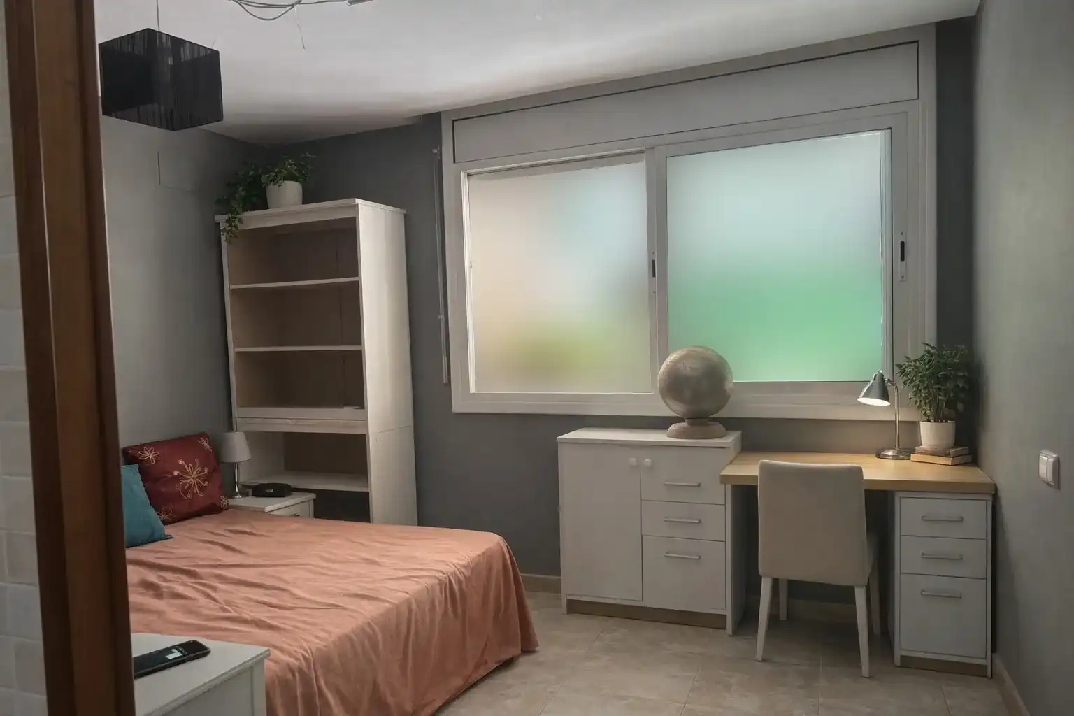 Schlafzimmer von Wohnungen zum Verkauf in Mataró mit Klimaanlage und Balkon