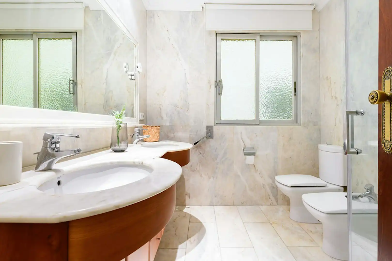 Baño de Piso para compartir en Valencia con Calefacción, Amueblado y Lavadora