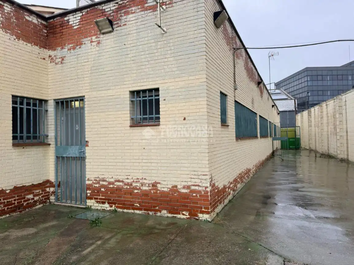 Local comercial en venta en Zona Industrial, imagen 23