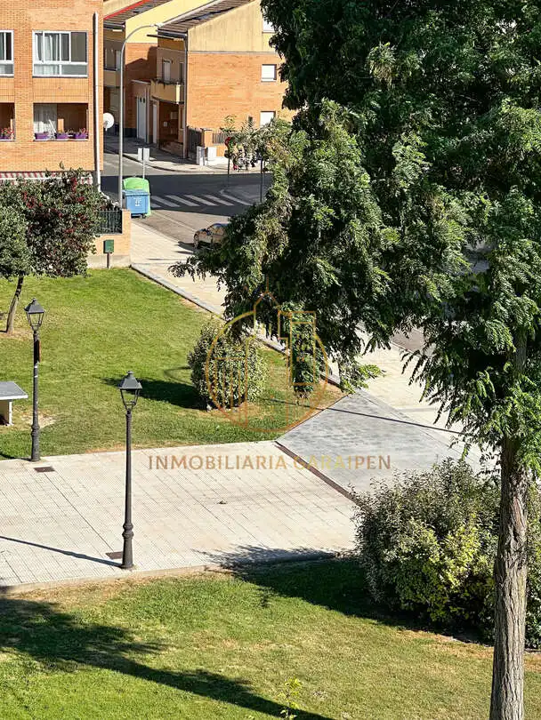 Dúplex en venda a Peralta / Azkoien