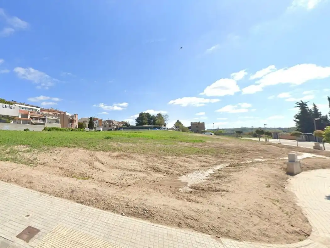 Residential land for sale in Ramón Mur 10