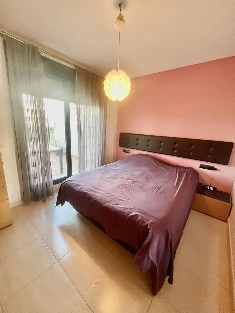 Habitación de Planta baja en venta en Almería con Aire acondicionado, Jardín privado y Terraza