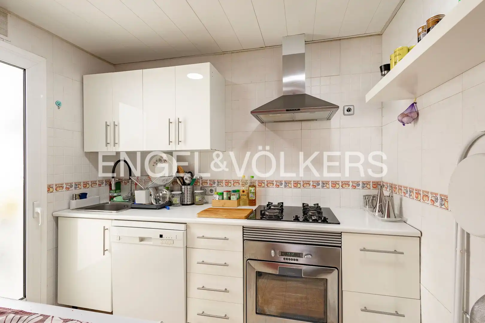 Kitchen of Attic for sale in L'Hospitalet de Llobregat  with Air Conditioner, Heating and Parquet flooring