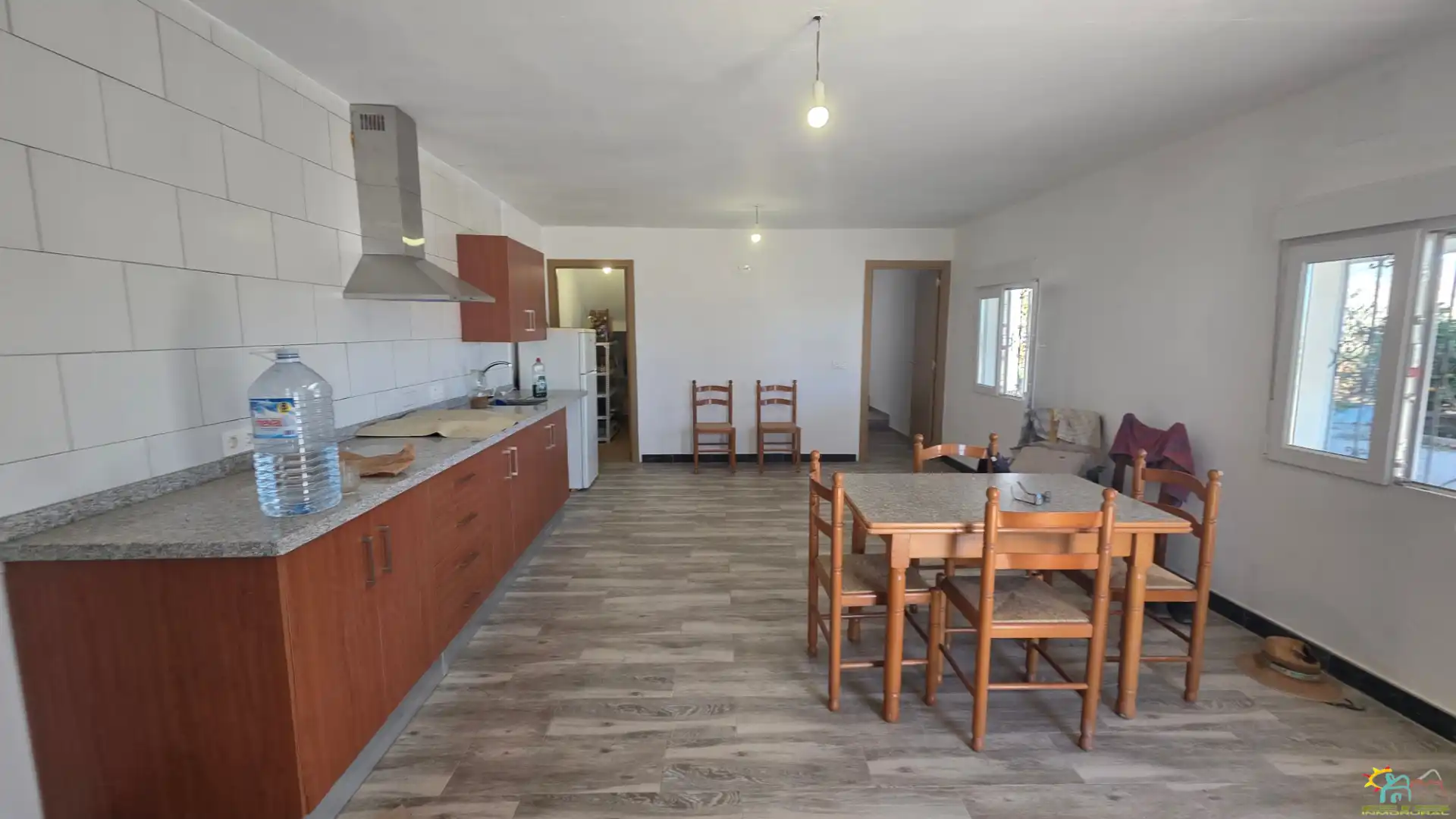 Cuina de Finca rústica en venda en Íllar amb Jardí privat, Terrassa i Moblat