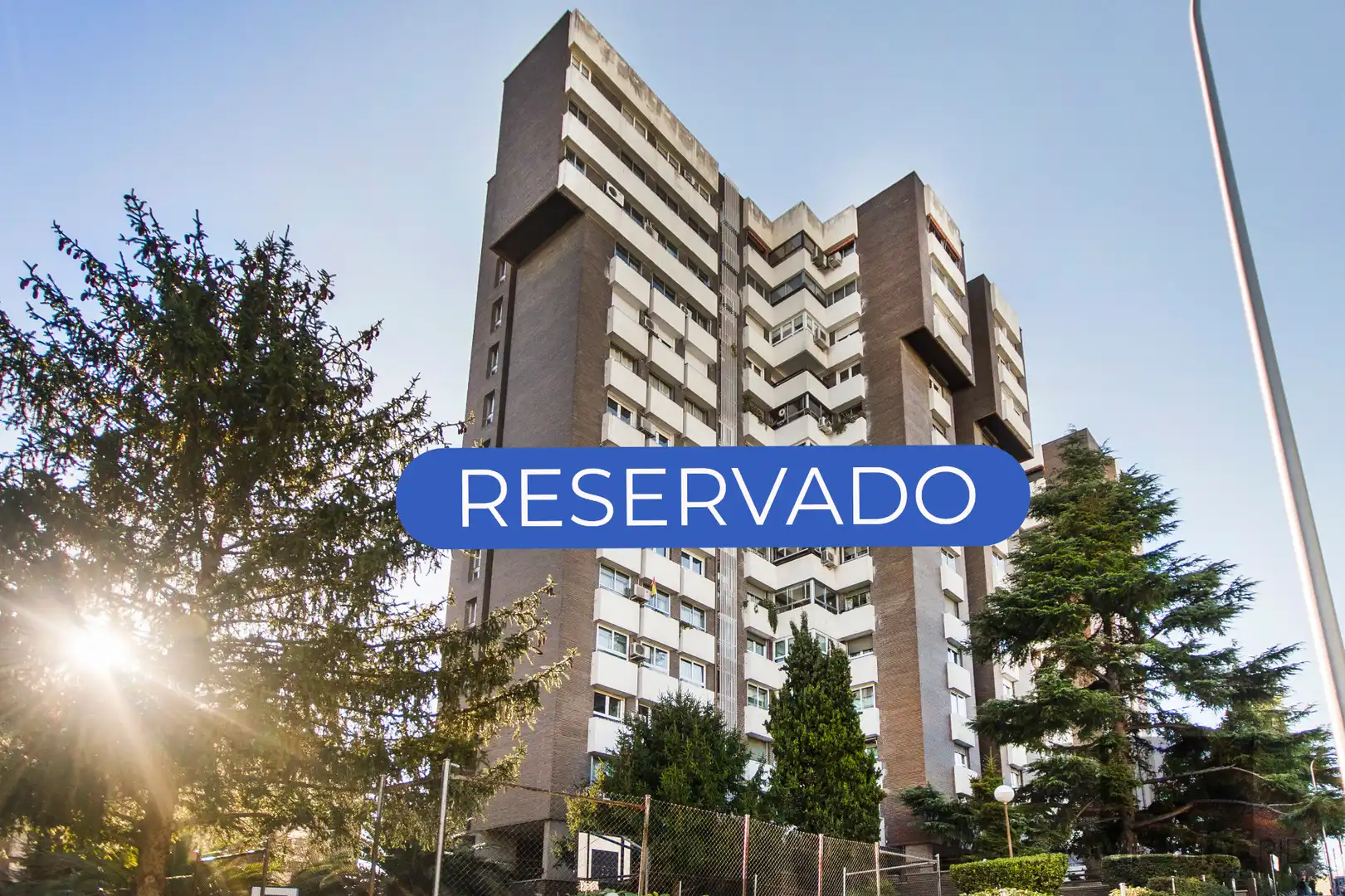 Außenansicht von Wohnung zum Verkauf in  Madrid Capital mit Klimaanlage, Heizung und Gemeinschaftspool